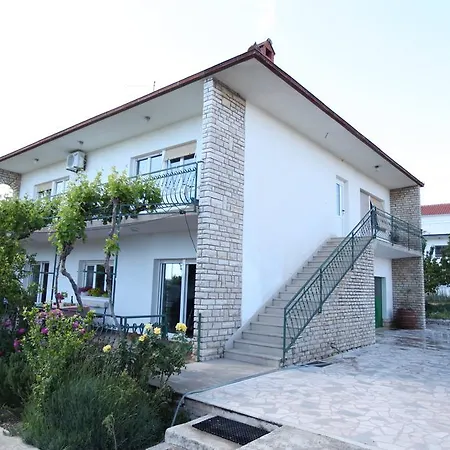 Marin ドニー・セゲット